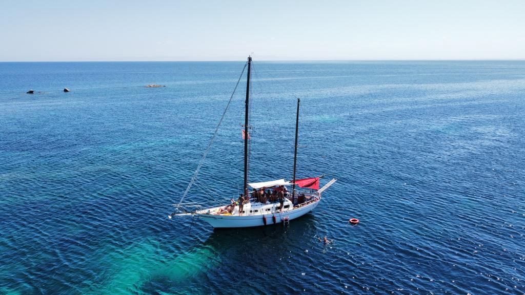 veliero per escursione in Sardegna